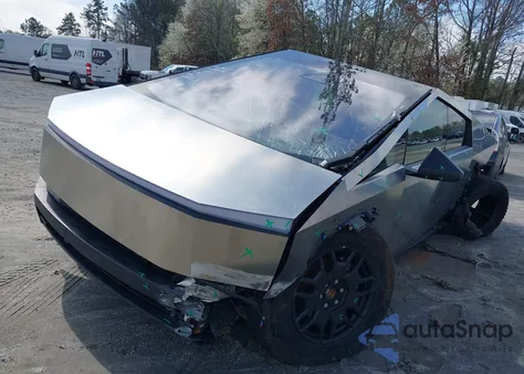 2024 Tesla Cybertruck Cyberbeast from USA, damaged, VIN 7G2CEHEE3RA052720